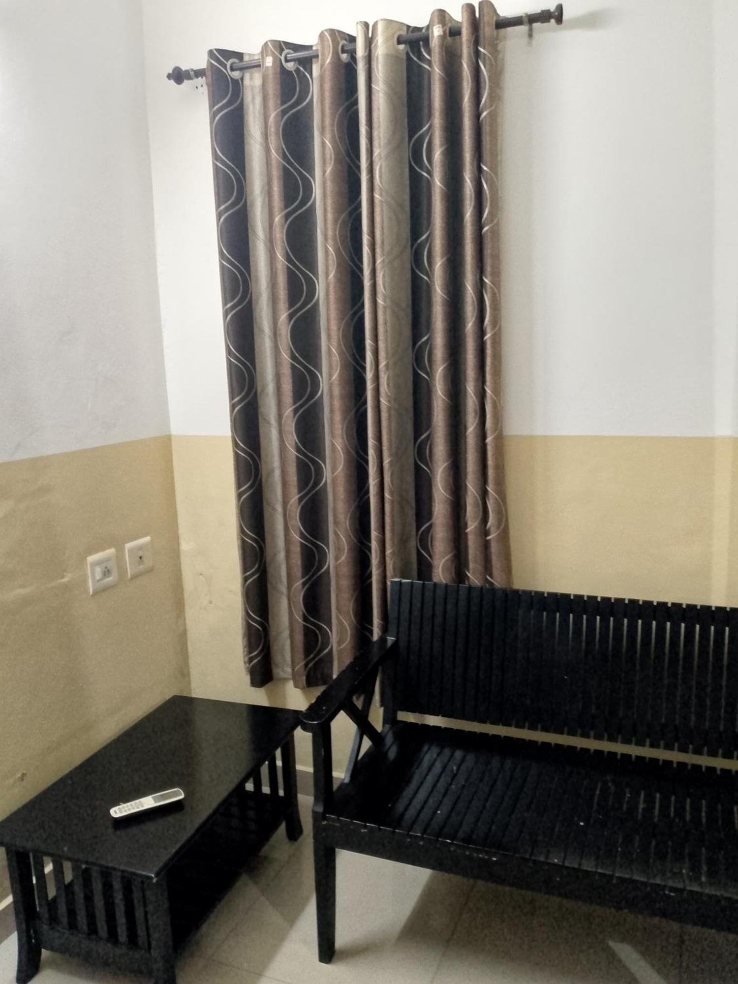 Hotel Lotus Grand Residency Angādipuram Camera foto